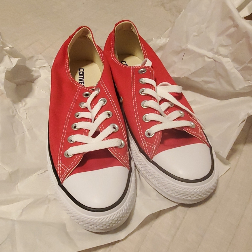 Converse sneaker
